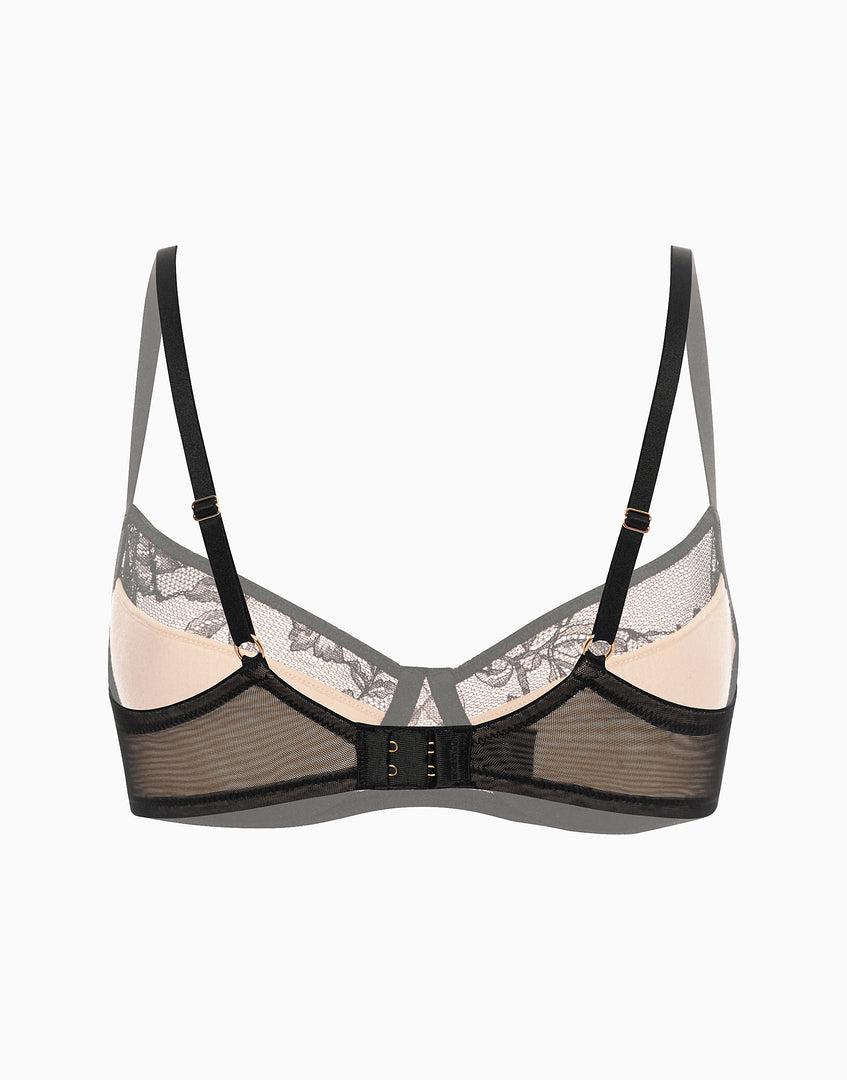 https://onwavecloud.it/incantoitaly/foto/pic_cd11754_895_nero_nude_7.jpg
