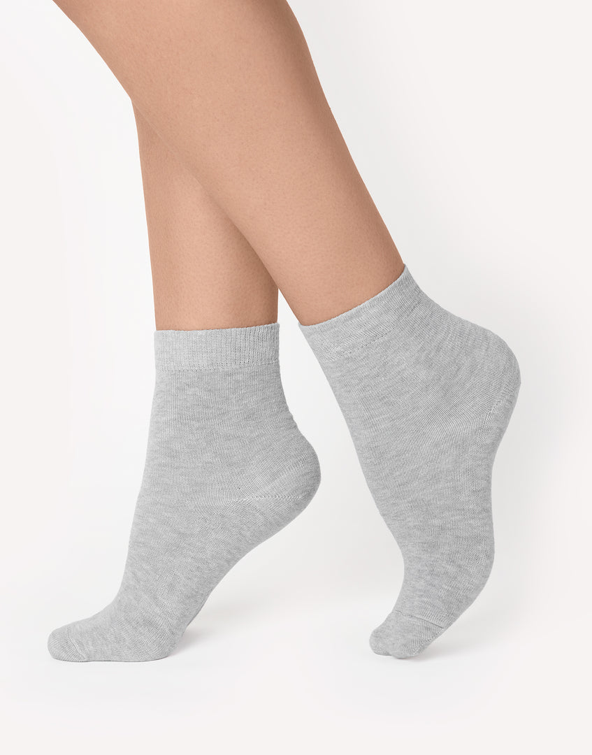 Чулки в мелкую сетку