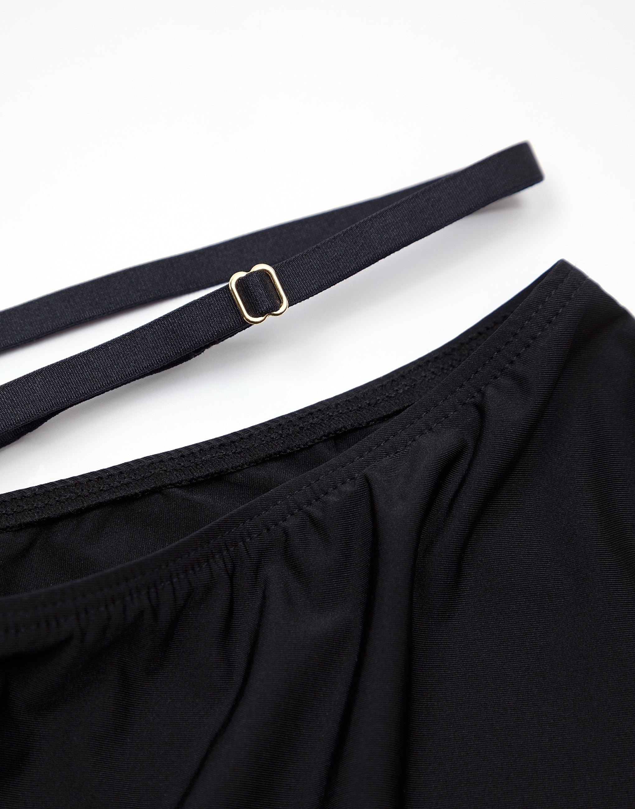 CD823 Комплект из топа и шорт