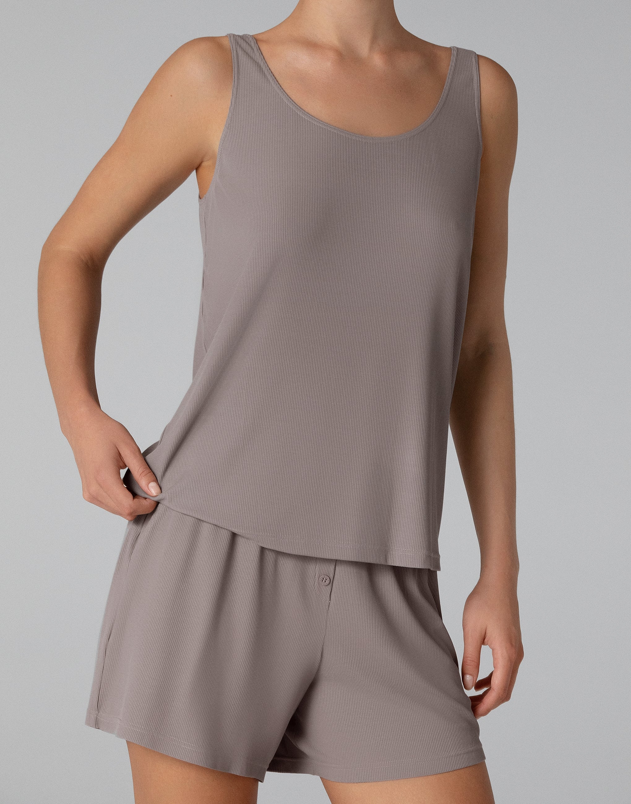 MD932 Комплект из майки и шорт