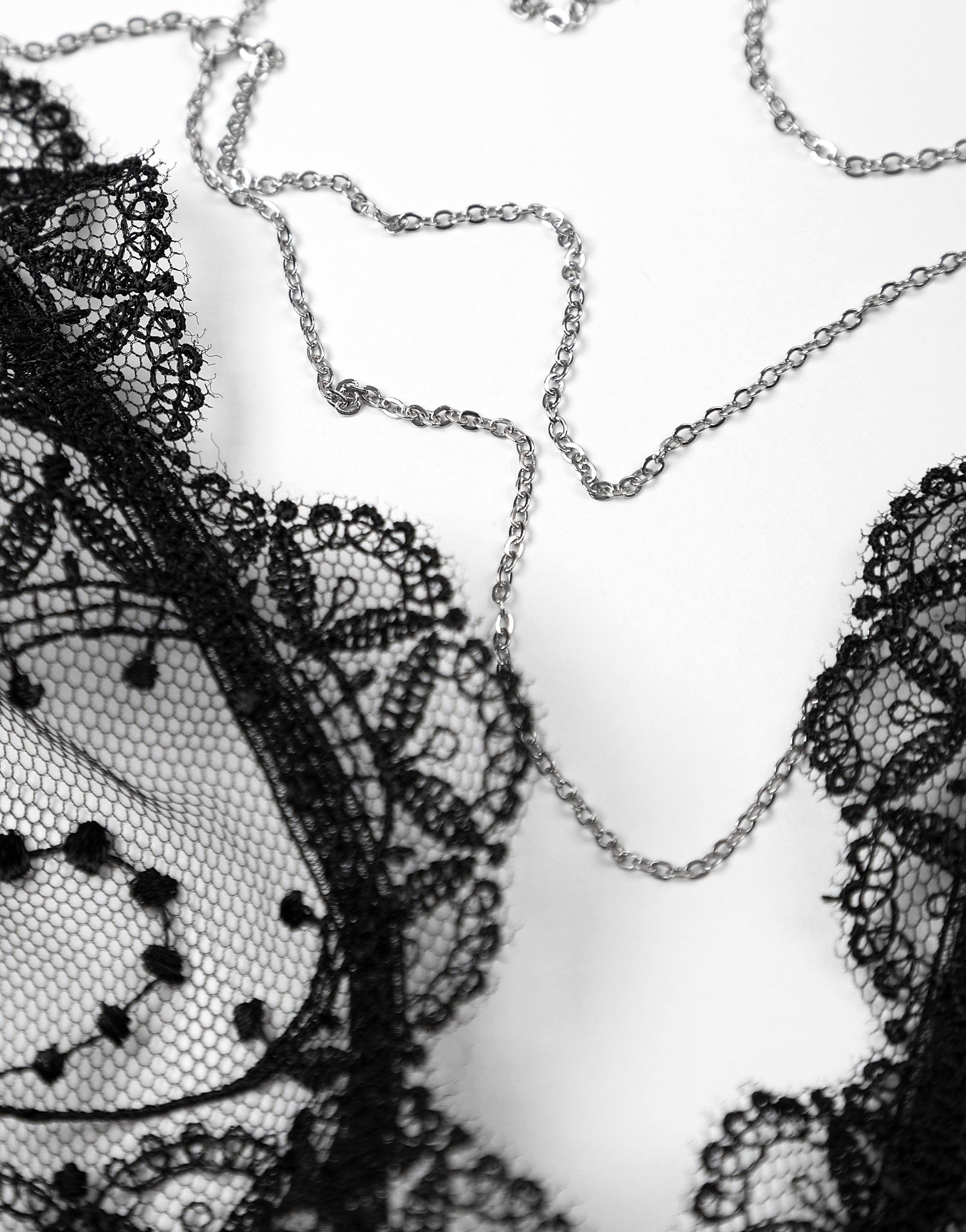 Бюстгальтер с мягкими чашками на тонкой основе CD688