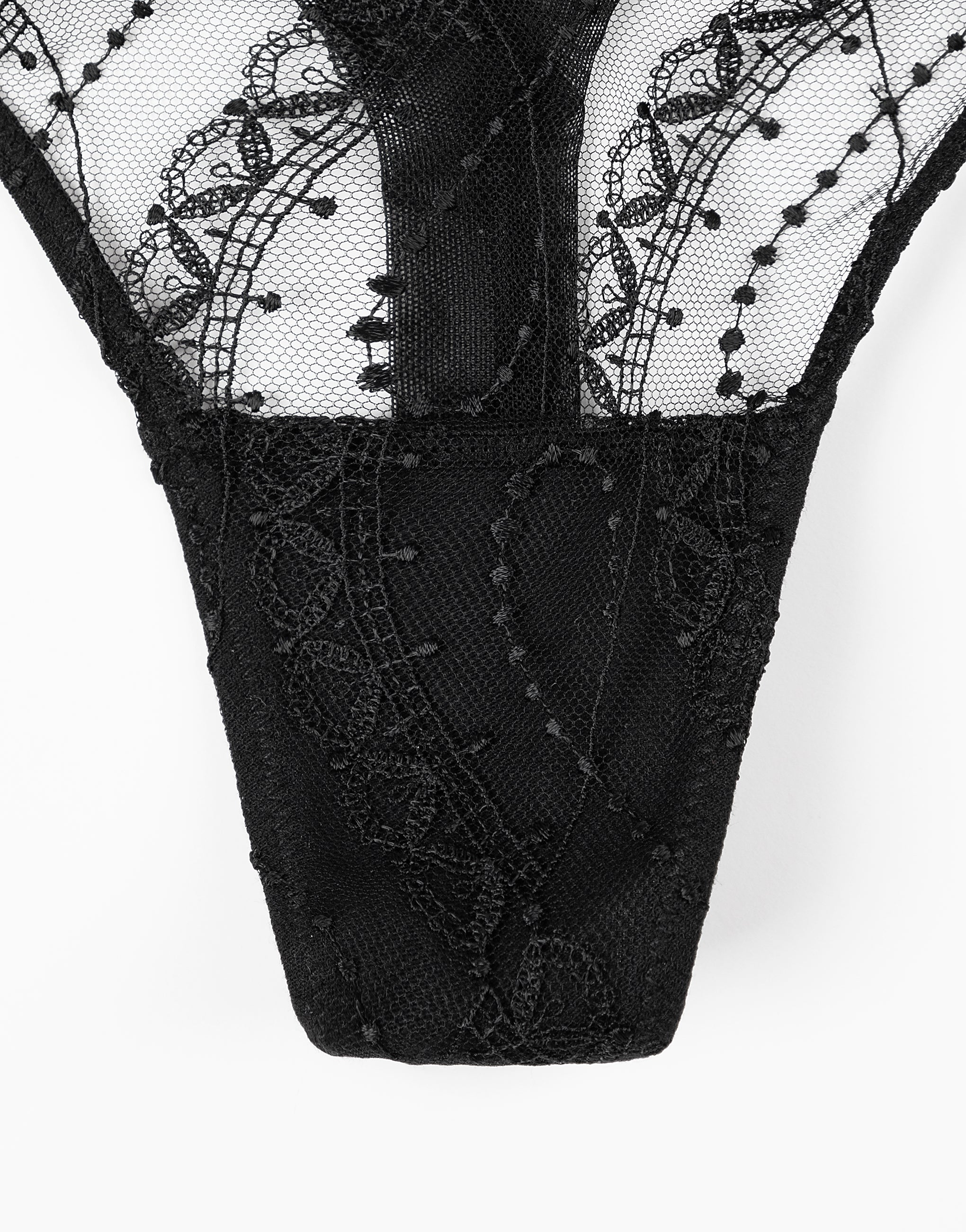 CD688 стринги