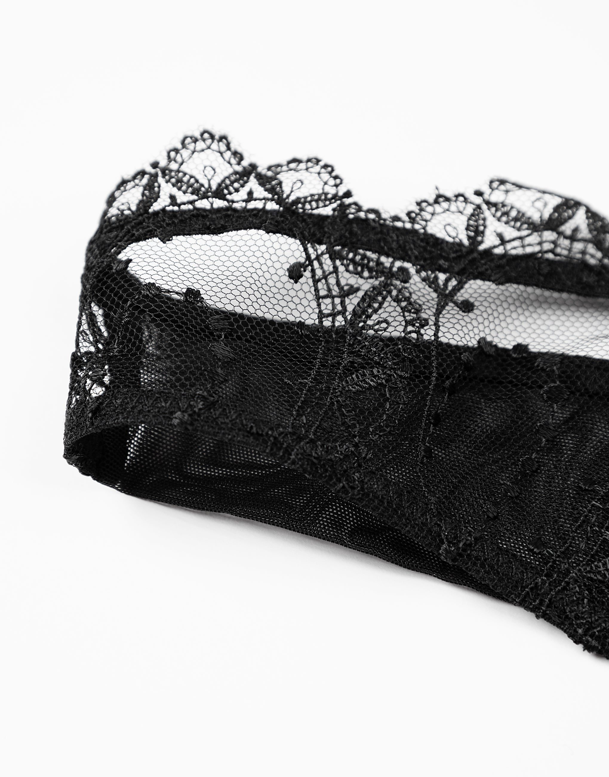 CD688 стринги